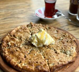 Mudavim Pide Salonu Guzelbahce Izmir